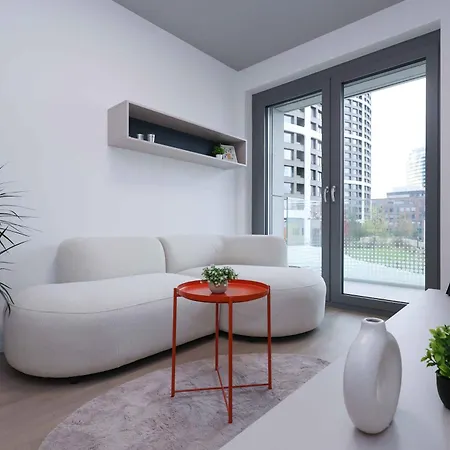 Metropolis- Brand New With Free Parking Apartment *