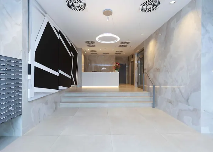 Metropolis- Brand New With Free Parking * Bratislava