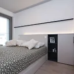 Lägenhet Metropolis- Brand New With Free Parking Bratislava